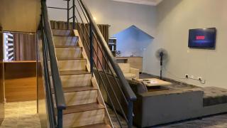 Two-Bedroom Presidential Lux Apt - Mama - 3