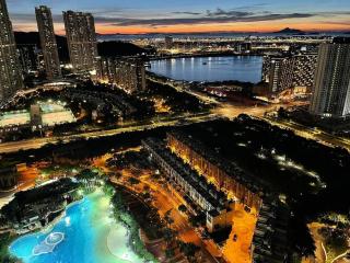 Huge swimming pool kid pool sauna gym club house - Hong Kong - 8