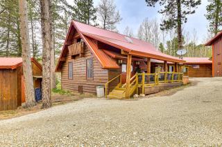 Hot Tub and Arcade Table Spacious Retreat in Lead - 8