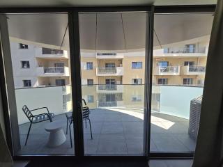 Brand New 1BR Pool & Jacuzzi Free Parking Suite One - Gibraltar - 1