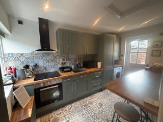 The Corner Cottage - Wotton-under-Edge - 3