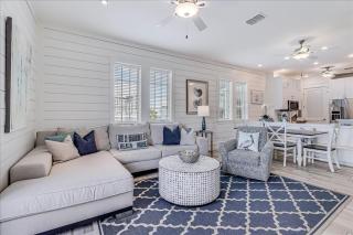 Pelican Point TC 10202 - 2