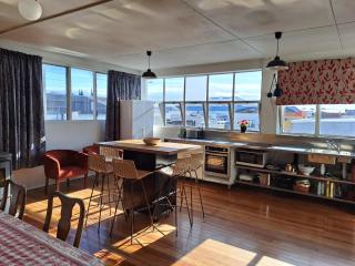 Retro City Apartment - Hastings - 4