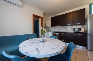 Ginestra Deluxe Idromassaggio privato e piscina - Eraclea Mare - 3
