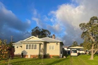The Brown House Tenterfield - 8