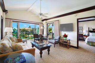 Waipouli Beach Resort Penthouse Exquisite Ocean & Pool View Condo! - Kapaa - 7
