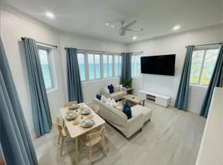 Ocean Breeze Studios - Nassau - 9