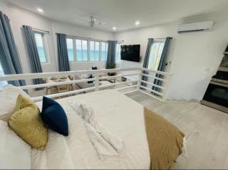 Ocean Breeze Studios - Nassau - 6