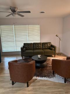 New Listing Beautiful Property family friendly - San Antonio - 8