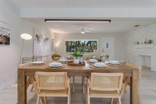 Sunshine Edit- Contemporary Yard and Near Beach - Hollywood - 2