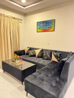 Gulberg Greens 2 bed luxury Apartment - Islamabad - 4