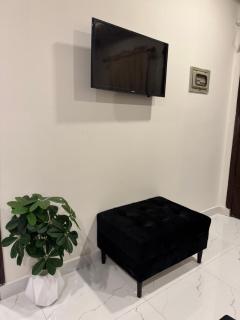 Gulberg Greens 2 bed luxury Apartment - Islamabad - 1