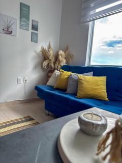 Modern loft with parking, pool and view! - Armenia - 9
