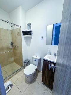 Modern loft with parking, pool and view! - Armenia - 2