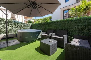 Marila Deluxe 2, Giadino con Idromassaggio - Lido di Jesolo - 0