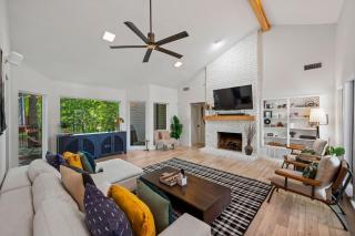 One-of-a-Kind Mansion with Treehouse Suite Amazing Location - 5