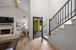 One-of-a-Kind Mansion with Treehouse Suite Amazing Location - 6
