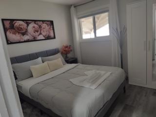 Elegant upper unit bungalow - 10 mn from downtown - Calgary - 1