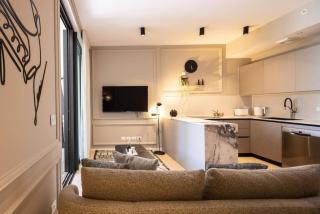 Stylish Apartment Steps from Rothschild Boulevard - 3