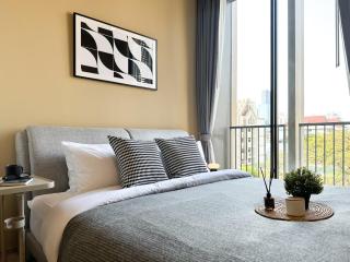 Luxurious Downtown 1BR - Ultra Fast WiFi - BTS Asoke - 8