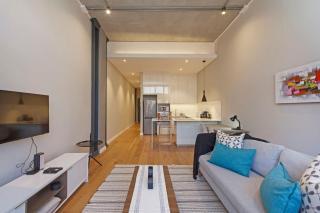 Back Up Power, Modern Apartment and Rooftop Pool - 3