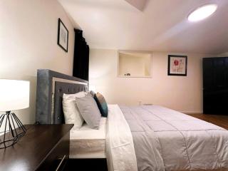 511b) Massive 4 bedroom with fenced yard - Buffalo - 3