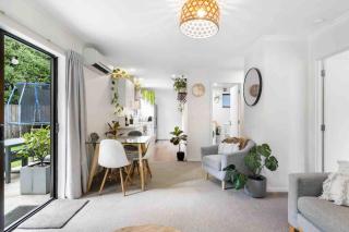 Queenstown Robin - Breakfast, Parking, Town Center - Queenstown - 1