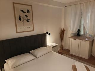 Apartments and rooms with parking space Komiza, Vis - 24523 - 8