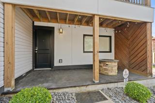 3BR Stylish Retreat, Minutes from Downtown Pittsburgh, Free 3-Car Parking - Pittsburgh - 3