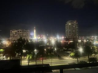 Balcony Luxury High Rise Downtown Fremont Casinos - Las Vegas - 7