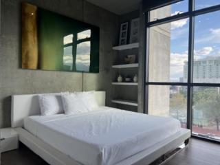 Balcony Luxury High Rise Downtown Fremont Casinos - Las Vegas - 5