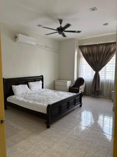 Rose & Ross Homestay - Skudai - 1