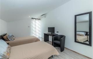 Holiday Home Bana Jelacica Bb V - 2