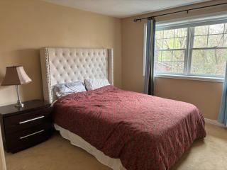 Comfort Bedroom in best location - Markham - 2