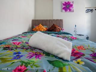 Newlands Lodge Deluxe Family Room 2 - Stoke on Trent - 9