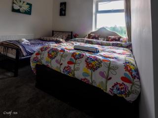 Newlands Lodge Deluxe Family Room 2 - Stoke on Trent - 2