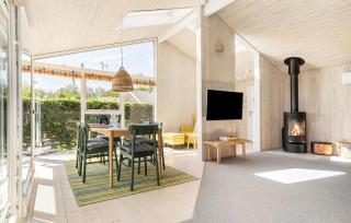 Amazing Home In Bjert With Wifi - Binderup Strand - 4