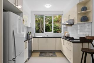 Convenient 3BR Home Minutes from Central Park - Glen Iris - 4