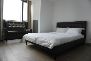 Luxury Condo at Century Spire in Central Makati - Manila - 9