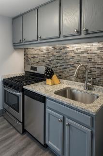 Modern and Harford Center 1-BR Near XLCenter and ConventionCenter - Hartford - 6