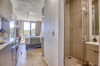 Aesthetic Oasis at One Rosebank - Johannesburg - 8