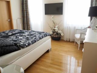 Balconies above colonnade - 1