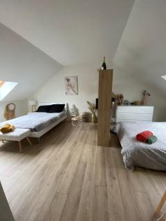 Chambre chaleureuse dans une Mancelle - 2