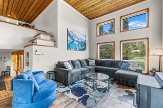 Black Fork Lodge - Beautiful log home on 2.5 acres with trailer parking and panoramic views - McCall - 8