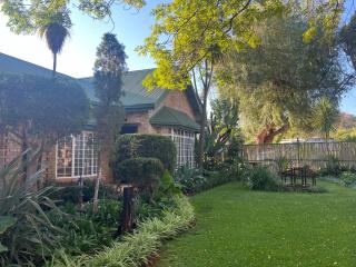 Bowden Guesthouse - - 9