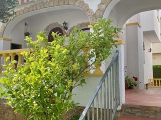 Casa pareada con jardín - ES-9-185 - - 5