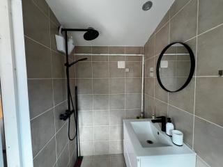Pet-Friendly Apartment 2 60m2 - close to Femern & Puttgarden & Lalandia & Knuthenborg - Holeby - 3