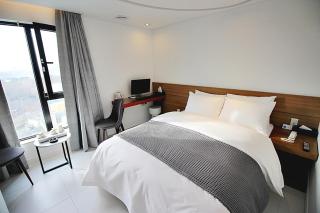 Hapjeong Circle Hotel - 4