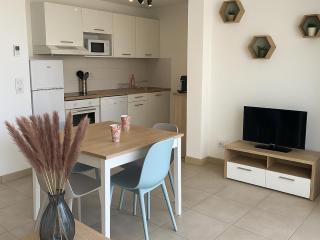 T3 moderne avec terrasse, clim, et parking, idéal pour 4, proche plage et village – Pas de piscine 2024 - FR-1-732-18 - Argelès-sur-Mer - 8