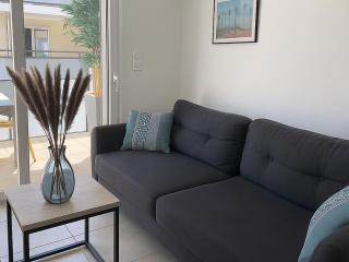 T3 moderne avec terrasse, clim, et parking, idéal pour 4, proche plage et village – Pas de piscine 2024 - FR-1-732-18 - Argelès-sur-Mer - 5
